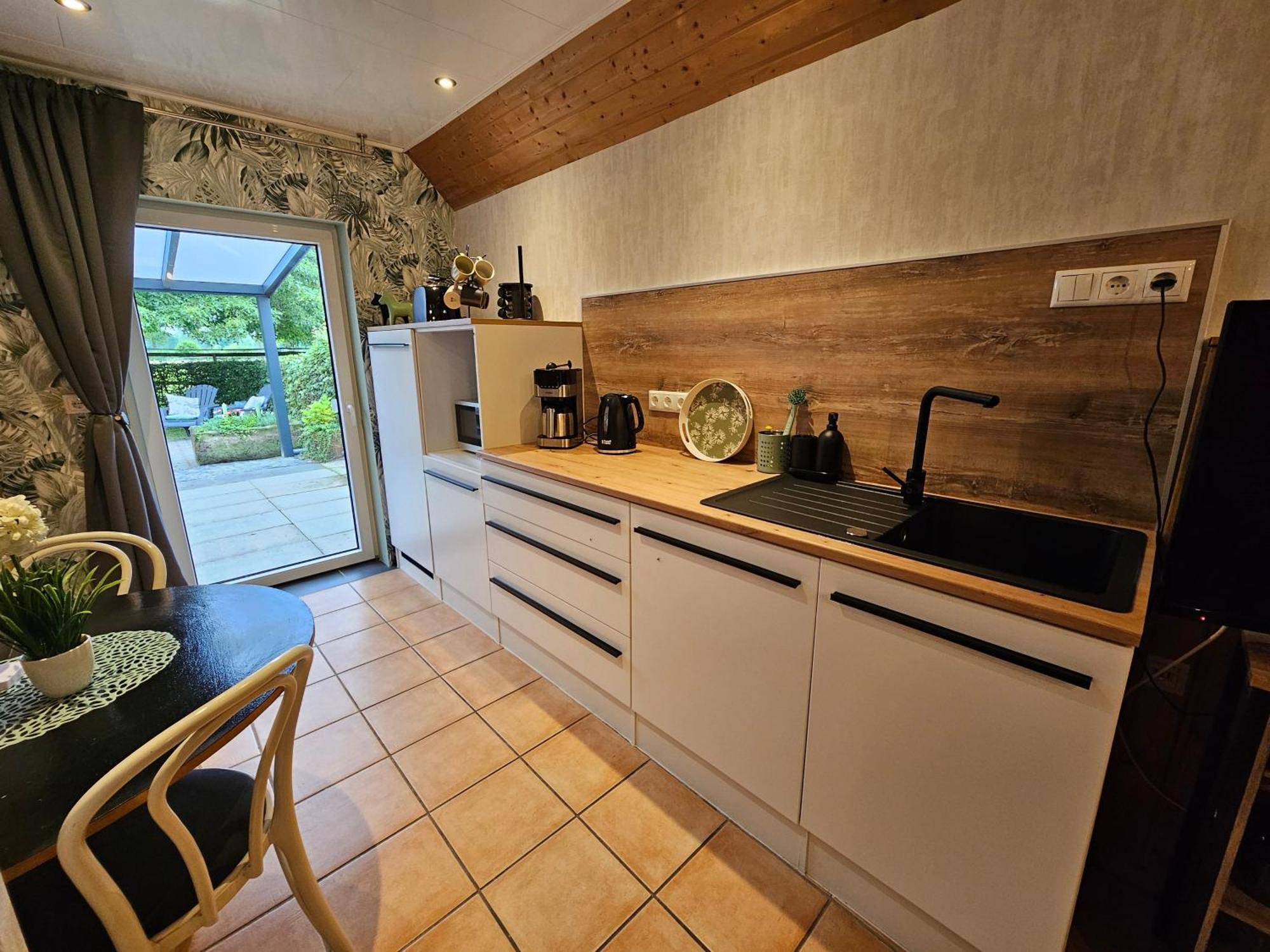 Uplengen Kleines Ferienhaus Luettje Backhuus 35516 מראה חיצוני תמונה