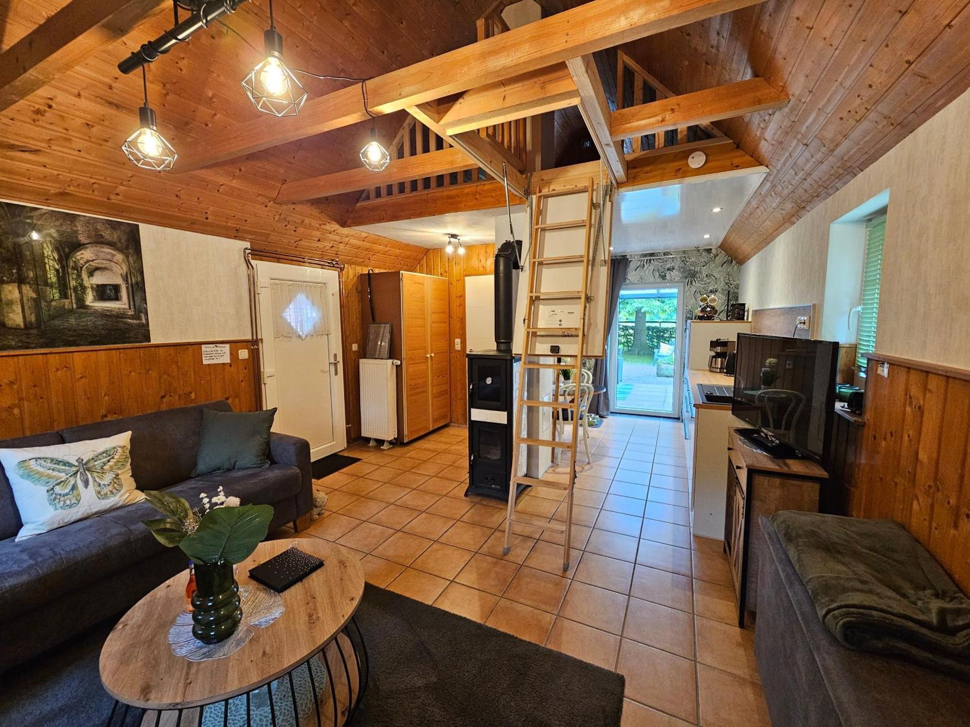 Uplengen Kleines Ferienhaus Luettje Backhuus 35516 מראה חיצוני תמונה