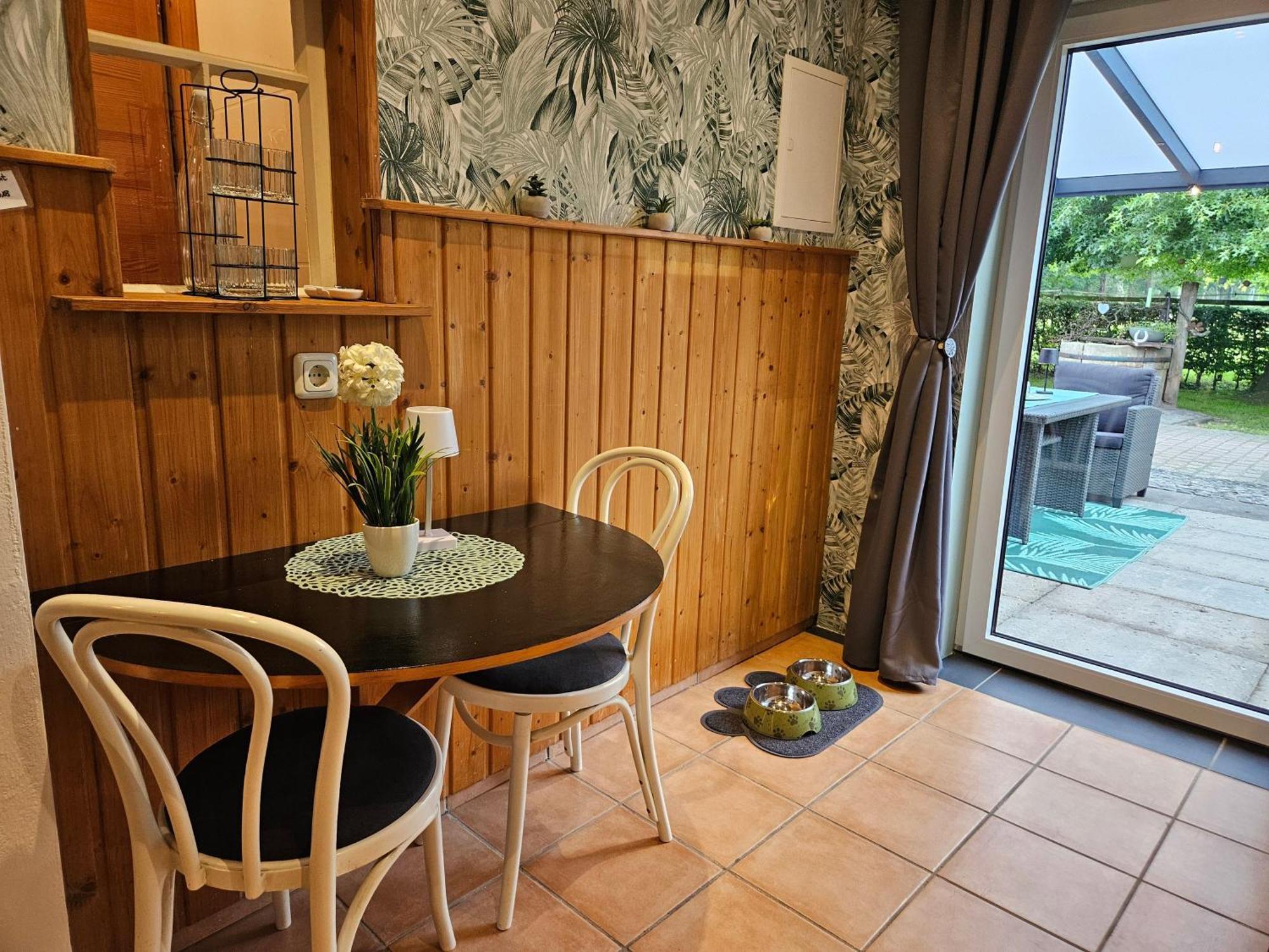 Uplengen Kleines Ferienhaus Luettje Backhuus 35516 מראה חיצוני תמונה